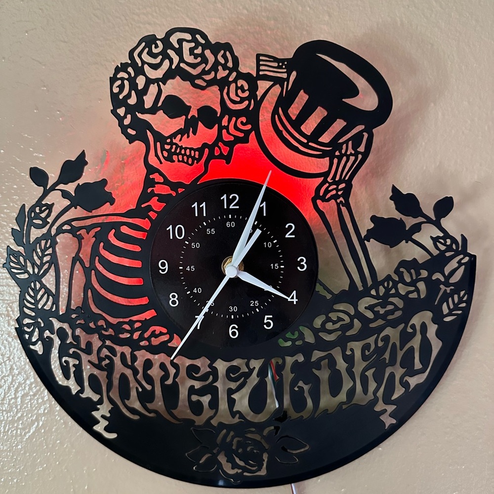 Grateful Dead Inspired Black Bertha Skeleton Wall Clock - LED Accent - Picture 9 of 13